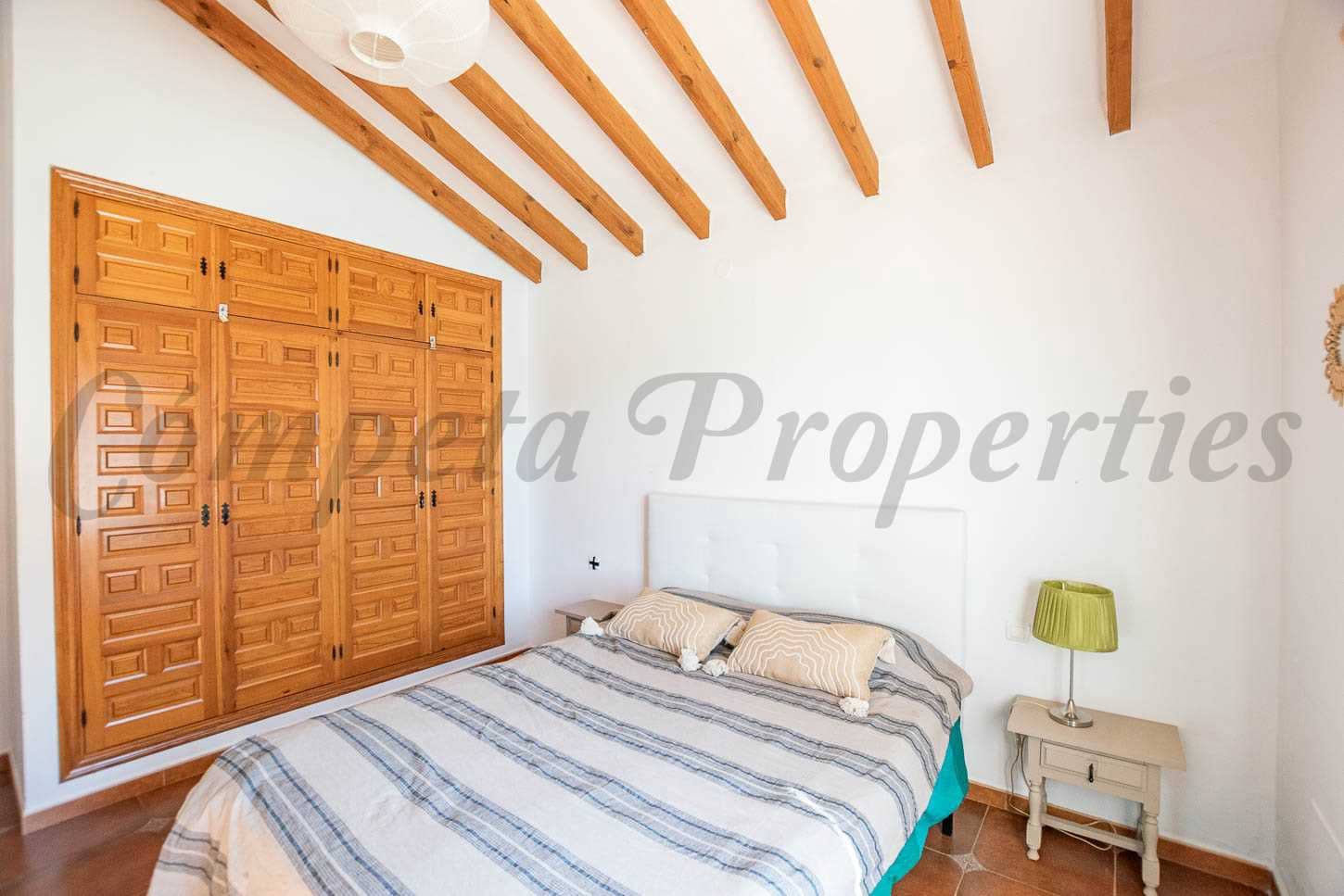 4 soveværelse Villa til salg i Competa med swimmingpool - € 499.000 (Ref: 8970901)