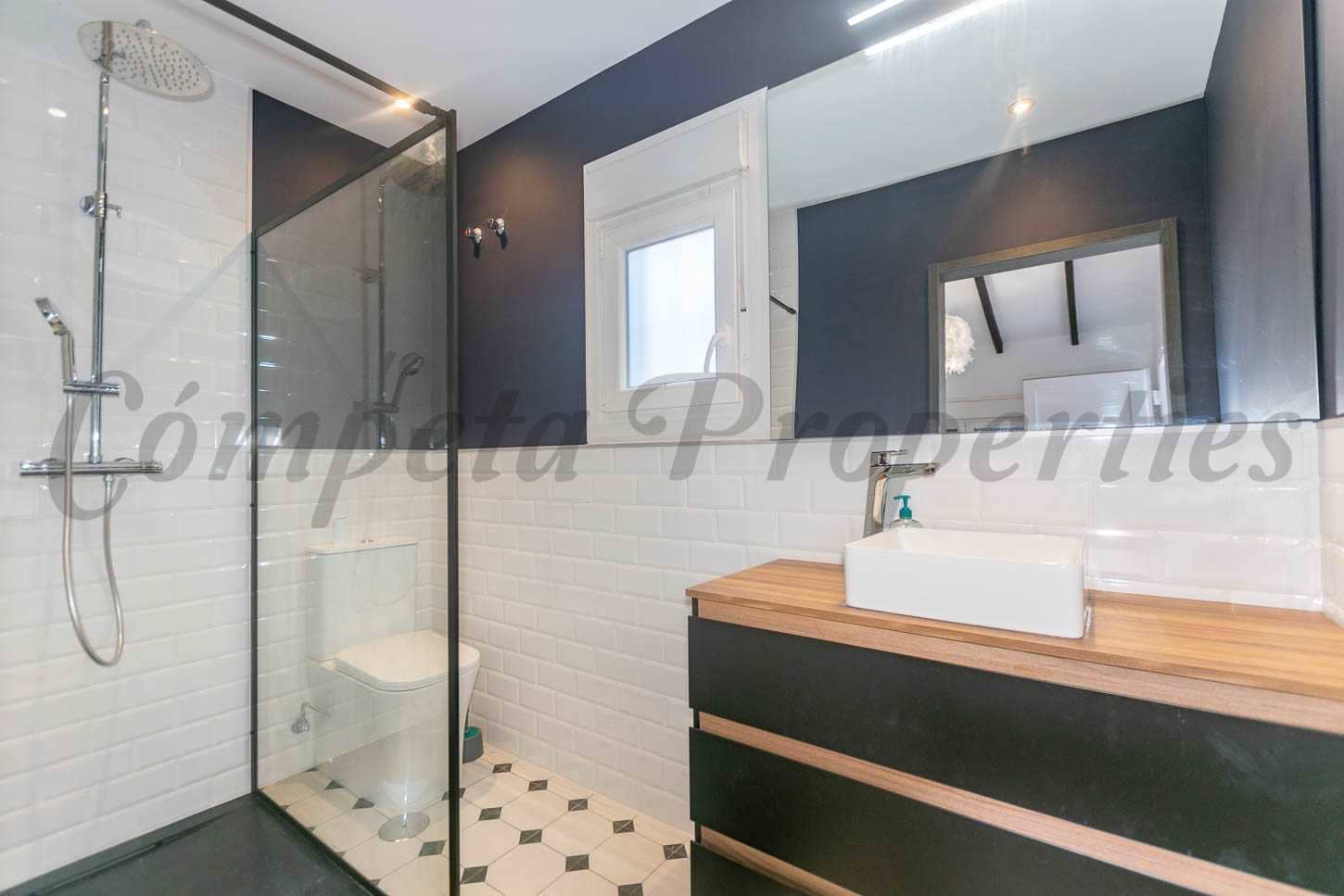 6 sypialnia Finka/Dom wiejski na sprzedaż w Torrox z basenem garażem - 795 000 € (Ref: 8979677)