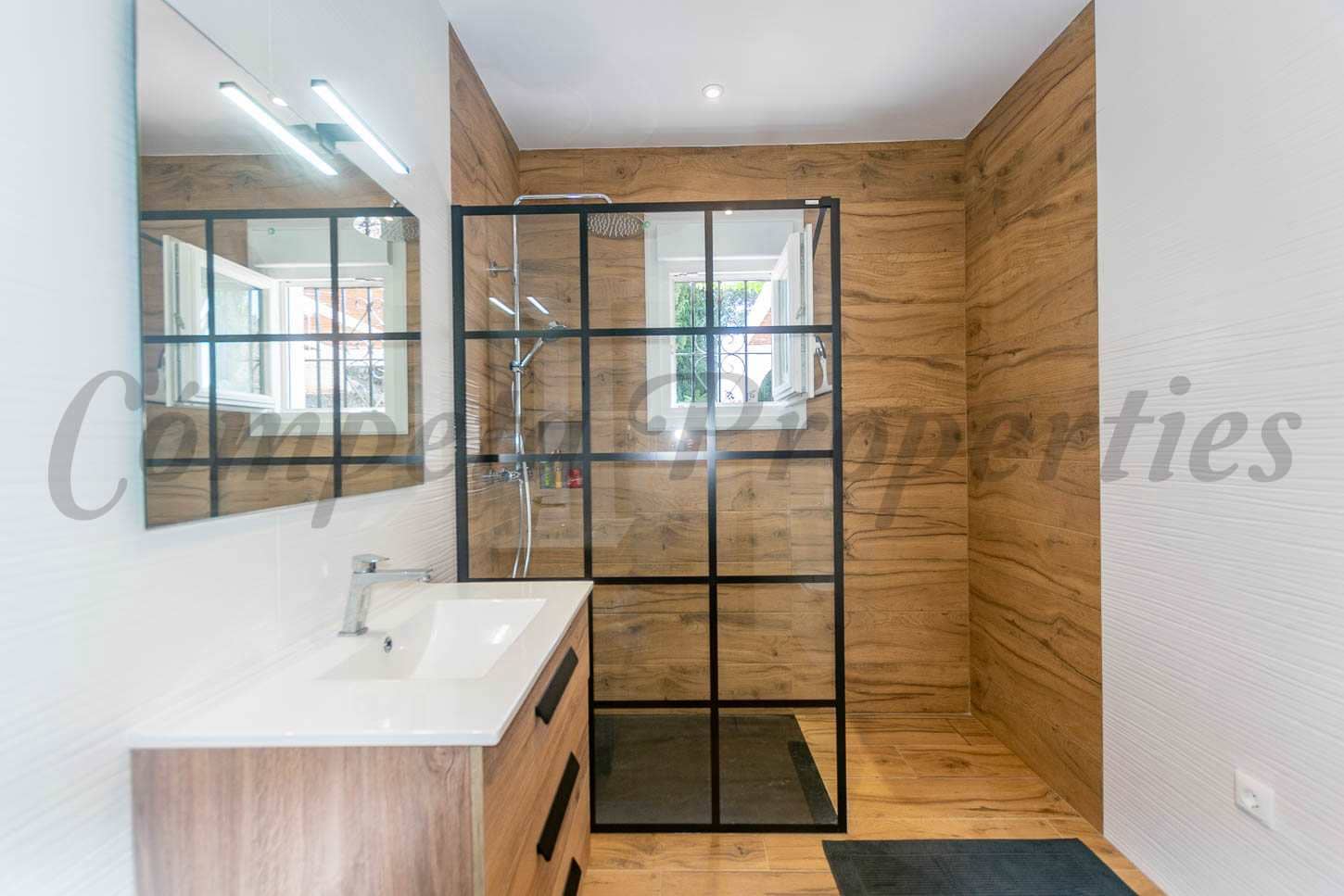 6 sypialnia Finka/Dom wiejski na sprzedaż w Torrox z basenem garażem - 795 000 € (Ref: 8979677)