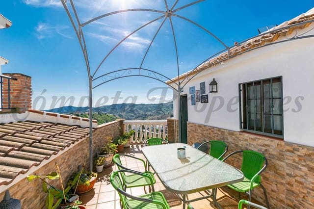 Casa de 2 habitaciones en Cómpeta en venta con garaje - 149.000 € (Ref: 8997647)