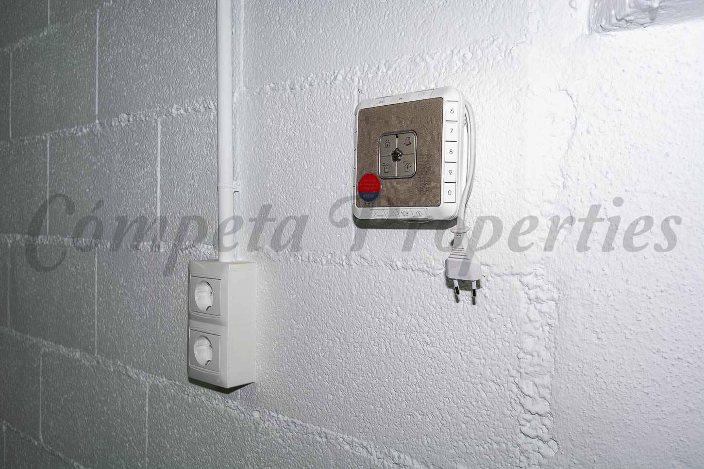 Garage til salg i Nerja - € 72.000 (Ref: 9004159)