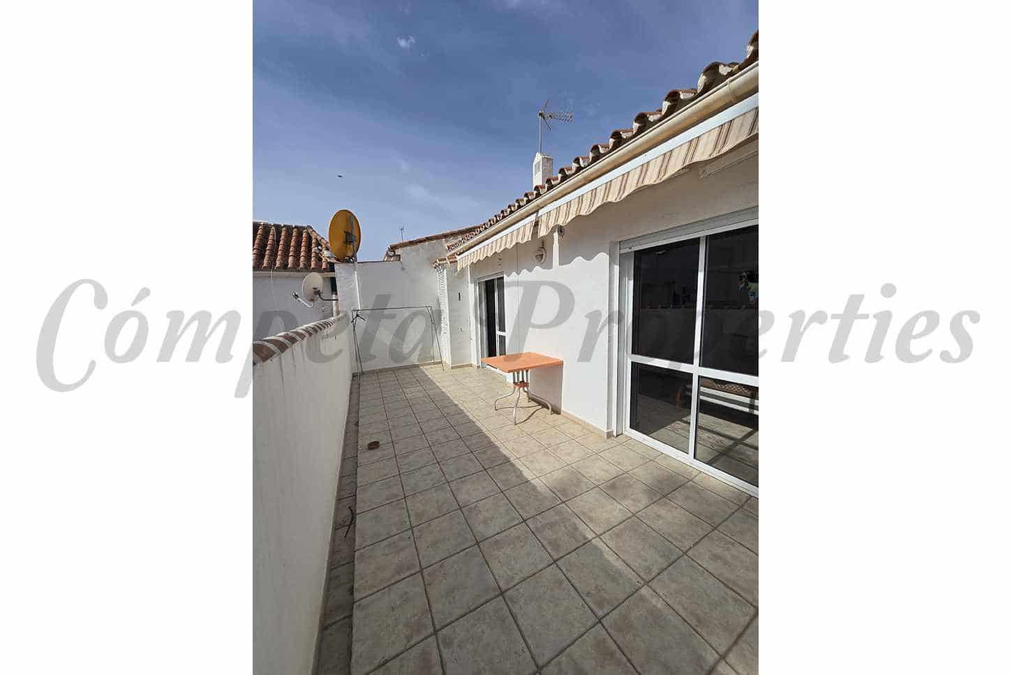 3 bedroom Apartment for sale in Torrox-Costa with pool - € 319,900 (Ref: 9022210)