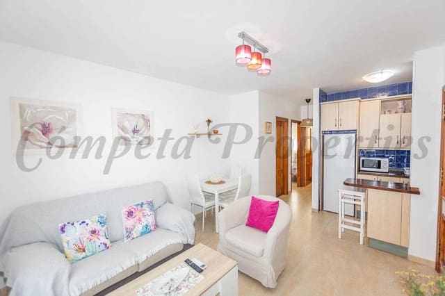 Appartement de 2 chambres à louer à Centro, Nerja - 900 € (Ref: 9024831)