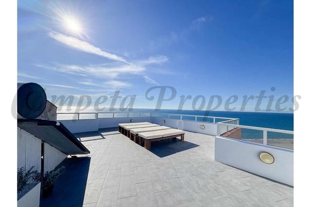 3 quarto Apartamento para venda em Torrox-Costa, Torrox com piscina - 699 000 € (Ref: 9027742)