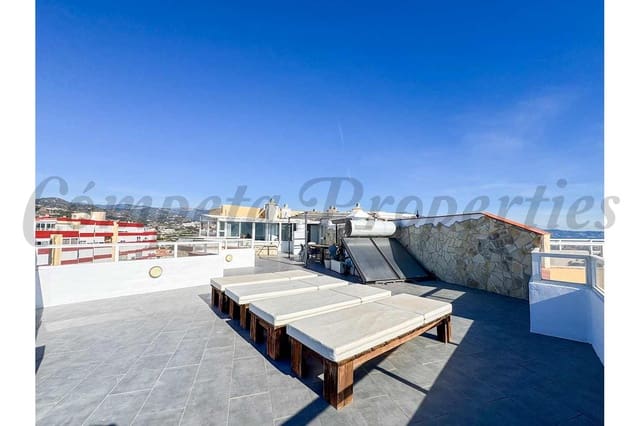 3 slaapkamer Appartement te koop in Torrox-Costa, Torrox met zwembad - € 699.000 (Ref: 9027742)