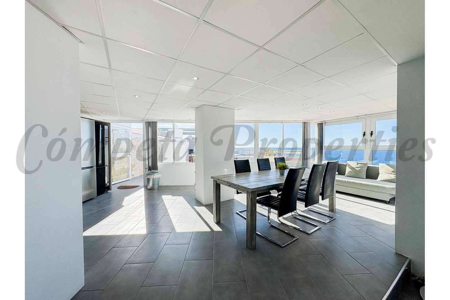 3 soveværelse Lejlighed til salg i Torrox-Costa med swimmingpool - € 699.000 (Ref: 9027742)