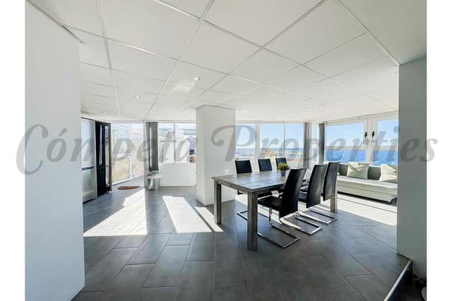 3 slaapkamer Appartement te koop in Torrox-Costa, Torrox met zwembad - € 699.000 (Ref: 9027742)