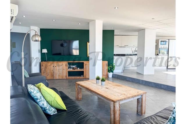 3 slaapkamer Appartement te koop in Torrox-Costa, Torrox met zwembad - € 699.000 (Ref: 9027742)