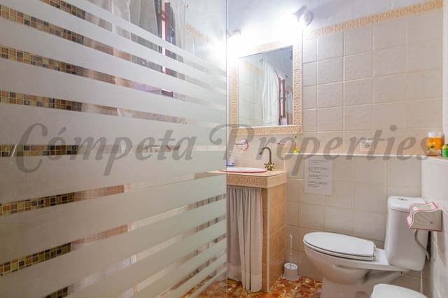 3 soverom Finca/Herregård til salgs i Sedella med svømmebasseng - € 225 000 (Ref: 9030715)