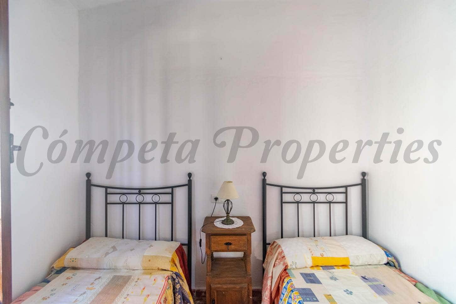3 chambre Finca/Maison de Campagne à vendre à Sedella avec piscine - 225 000 € (Ref: 9030715)