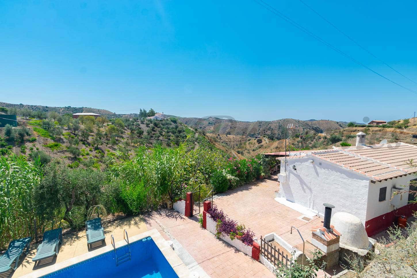 3 chambre Finca/Maison de Campagne à vendre à Sedella avec piscine - 225 000 € (Ref: 9030715)