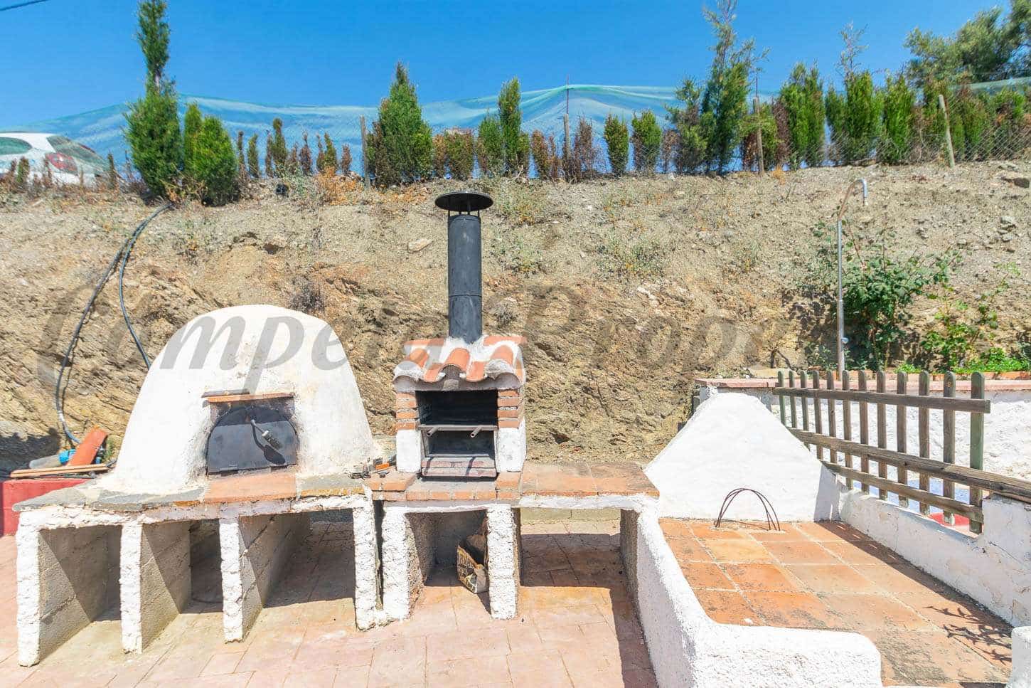 3 chambre Finca/Maison de Campagne à vendre à Sedella avec piscine - 225 000 € (Ref: 9030715)