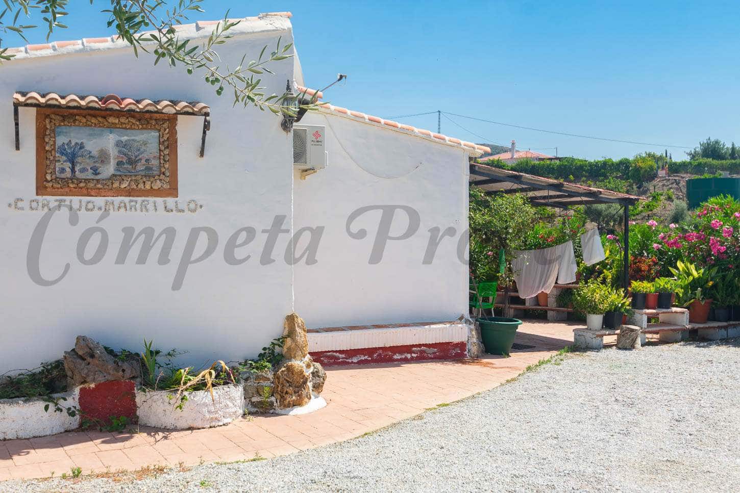 3 chambre Finca/Maison de Campagne à vendre à Sedella avec piscine - 225 000 € (Ref: 9030715)