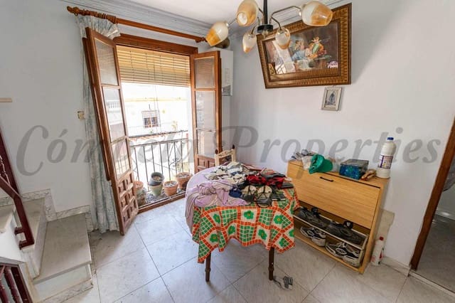 3 bedroom Townhouse for sale in Cómpeta - € 190,000 (Ref: 9032201)