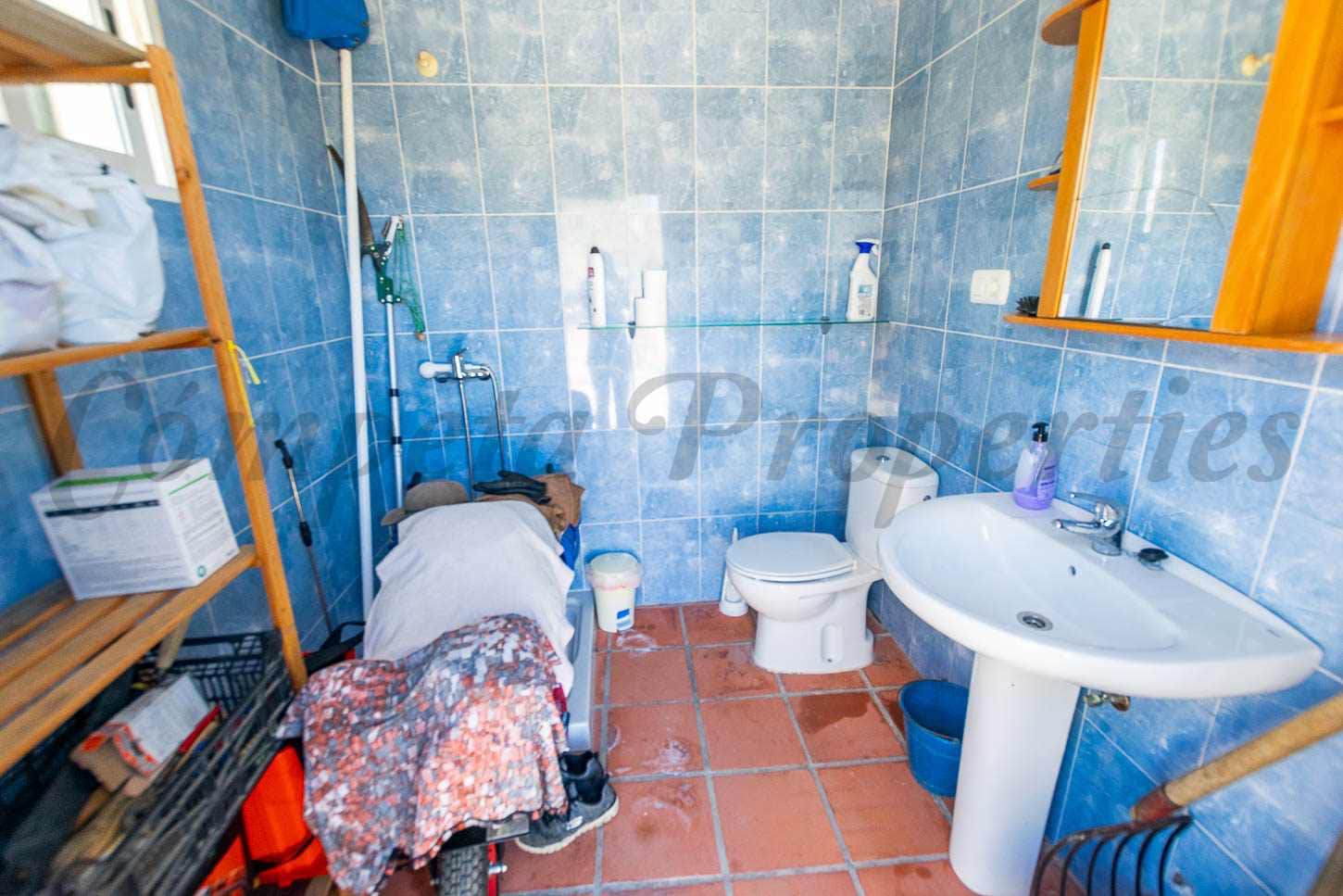 Finca/Landhuis te koop in Competa met zwembad - € 130.000 (Ref: 9033267)