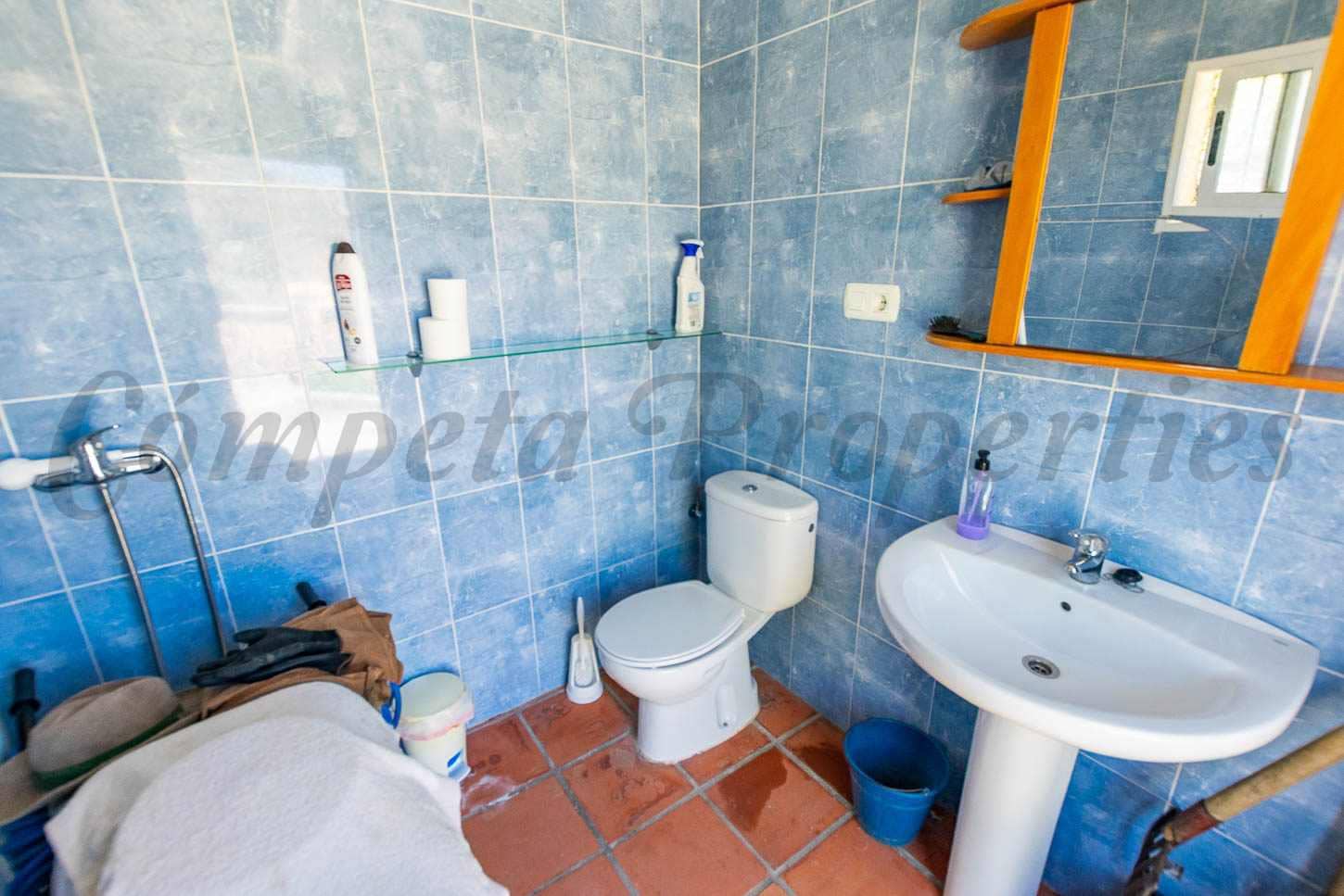 Finca/Landhuis te koop in Competa met zwembad - € 130.000 (Ref: 9033267)