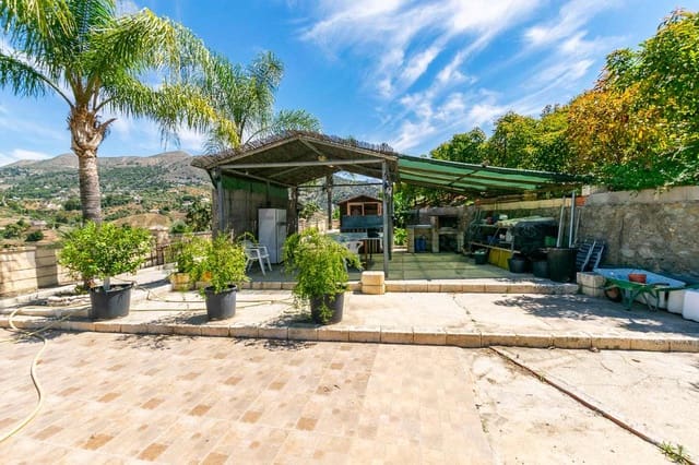 Finca/Landhuis te koop in Cómpeta met zwembad - € 130.000 (Ref: 9033267)