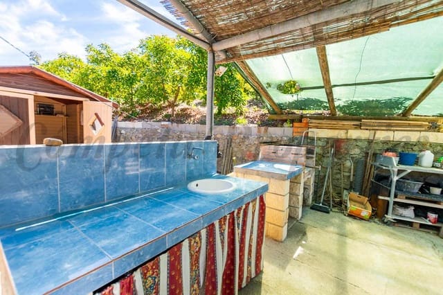 Finca/Landhuis te koop in Cómpeta met zwembad - € 130.000 (Ref: 9033267)