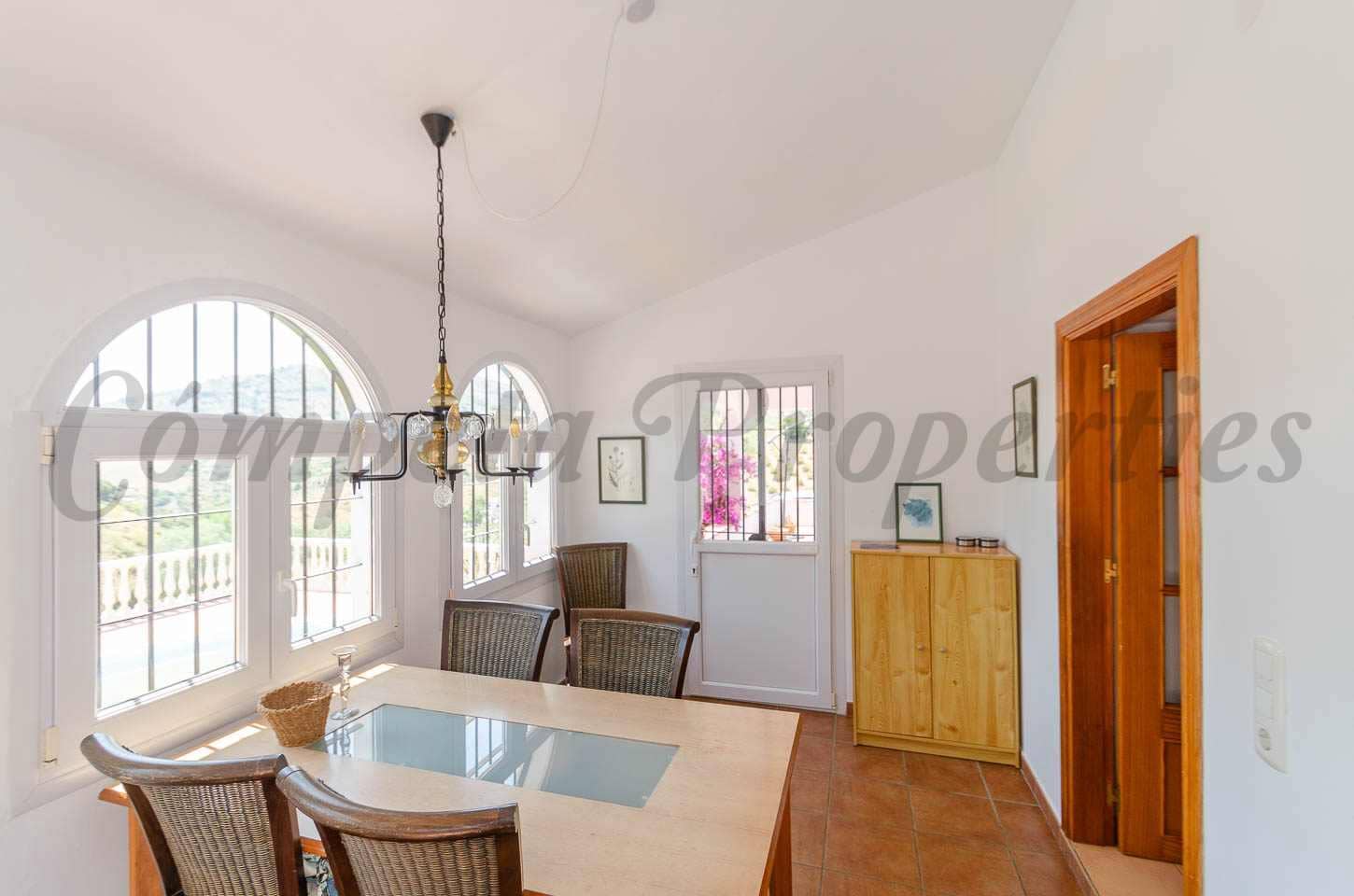 5 sypialnia Willa na sprzedaż w Competa z basenem - 395 000 € (Ref: 9056952)