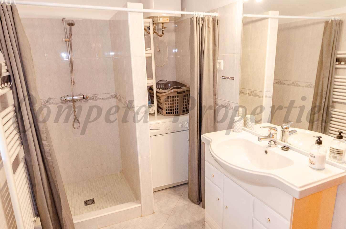 5 sypialnia Willa na sprzedaż w Competa z basenem - 395 000 € (Ref: 9056952)