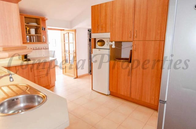 5 sypialnia Willa na sprzedaż w Cómpeta z basenem - 395 000 € (Ref: 9056952)