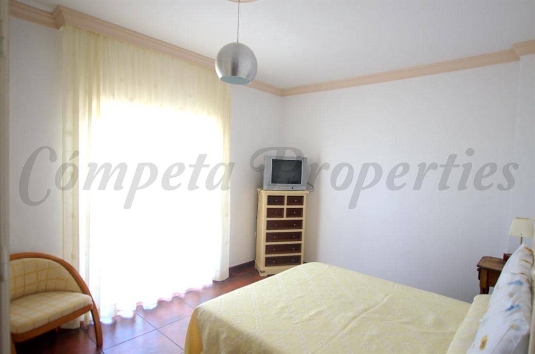 5 slaapkamer Villa te koop in Sedella met garage - € 420.000 (Ref: 9058361)