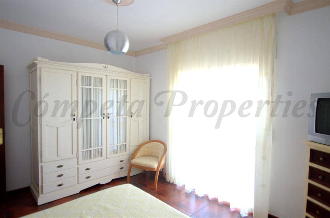 5 slaapkamer Villa te koop in Sedella met garage - € 420.000 (Ref: 9058361)