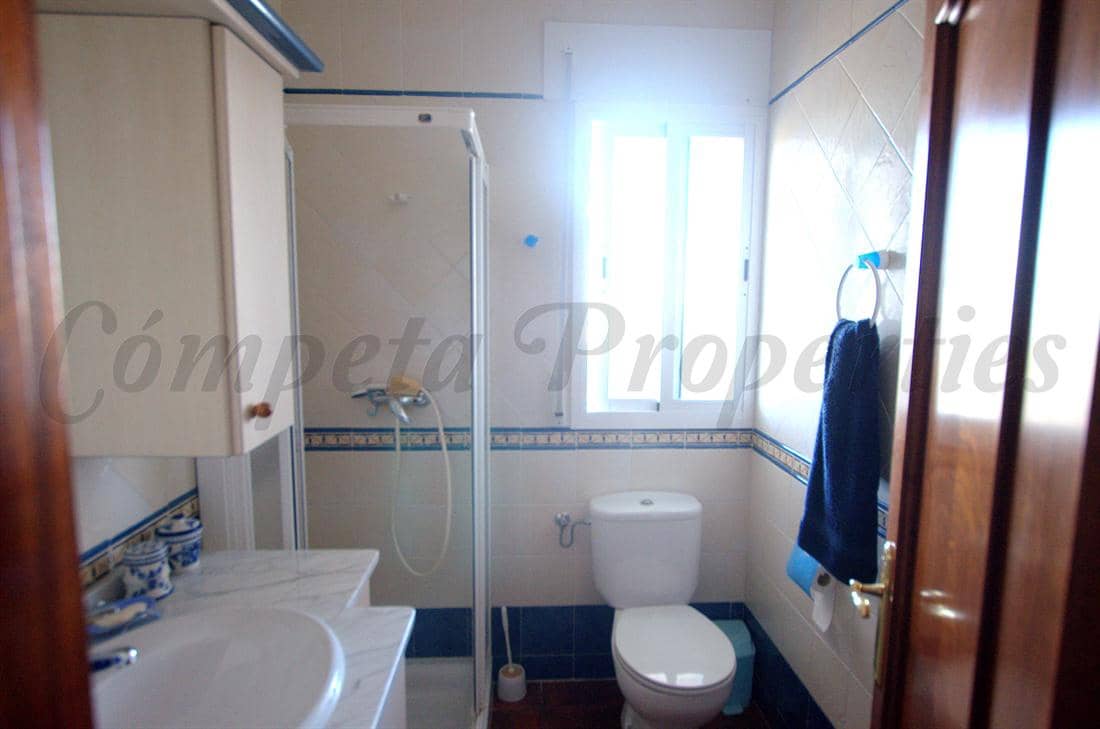 5 slaapkamer Villa te koop in Sedella met garage - € 420.000 (Ref: 9058361)