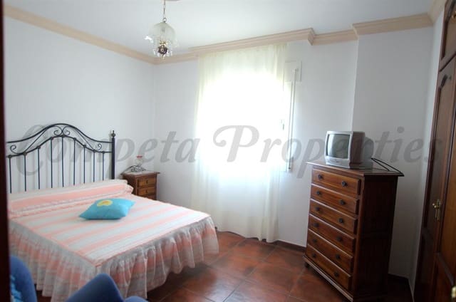 5 soverom Villa til salgs i Sedella med garasje - € 420 000 (Ref: 9058361)