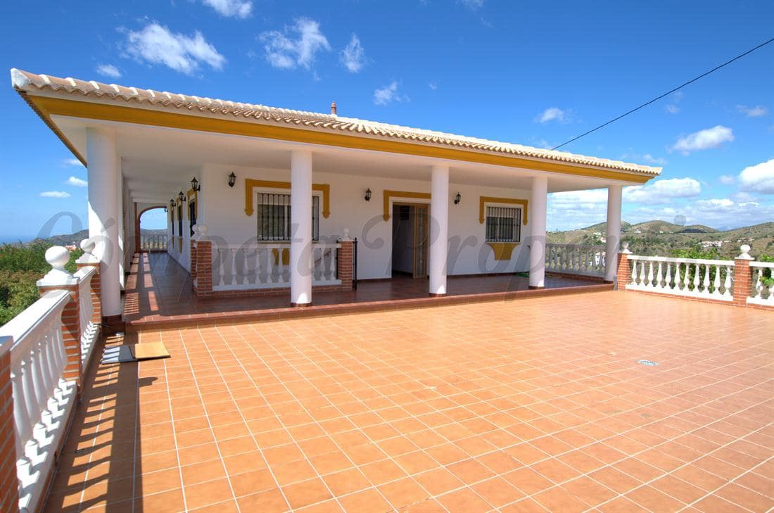 5 slaapkamer Villa te koop in Sedella met garage - € 420.000 (Ref: 9058361)