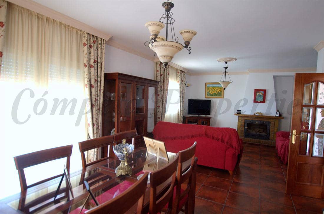 5 slaapkamer Villa te koop in Sedella met garage - € 420.000 (Ref: 9058361)