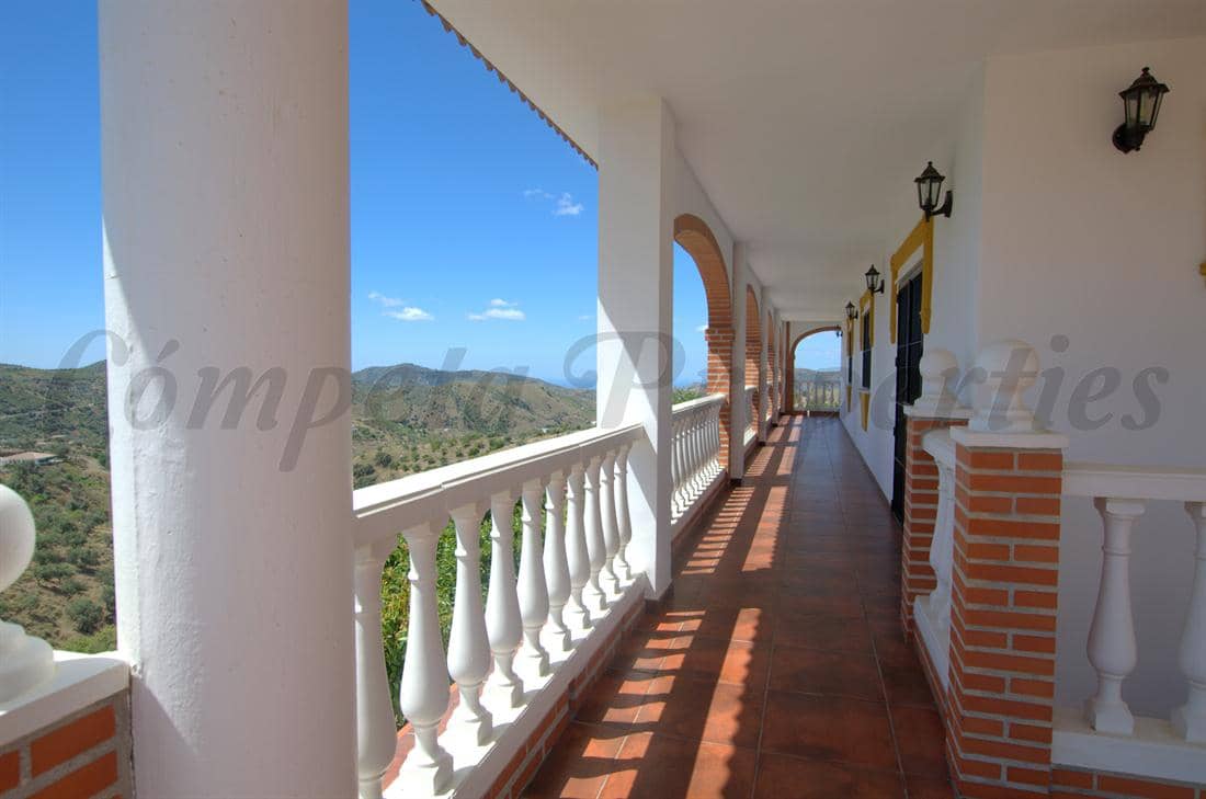 5 slaapkamer Villa te koop in Sedella met garage - € 420.000 (Ref: 9058361)