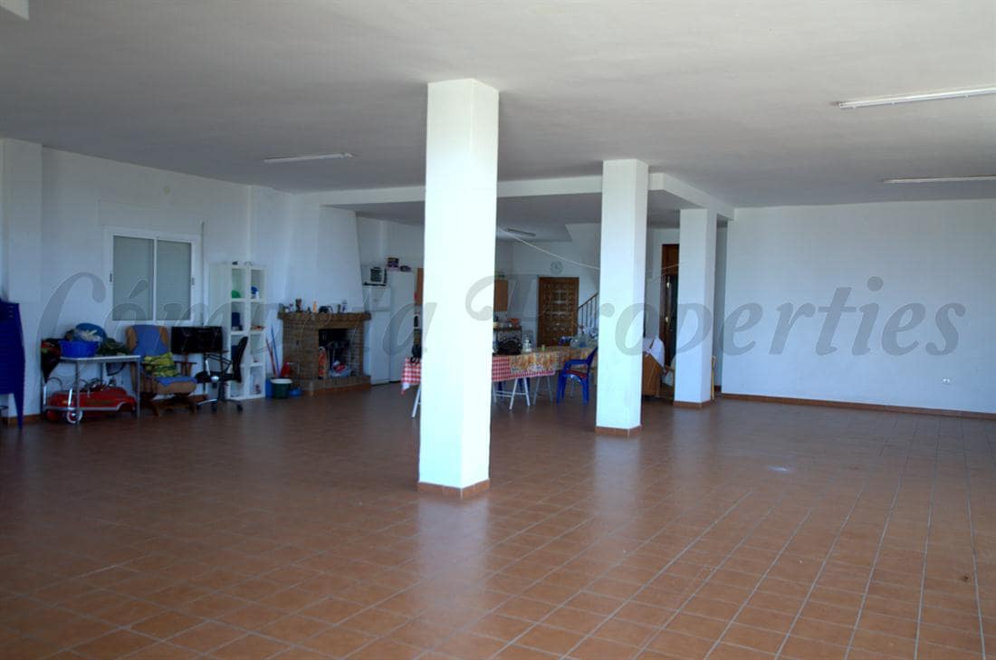 5 slaapkamer Villa te koop in Sedella met garage - € 420.000 (Ref: 9058361)