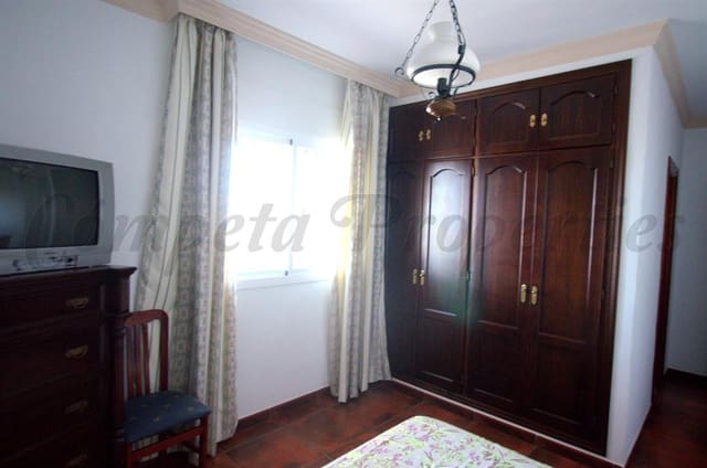 5 soverom Villa til salgs i Sedella med garasje - € 420 000 (Ref: 9058361)