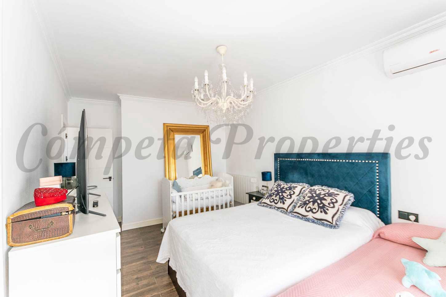 3 soveværelse Byhus til salg i Corumbela - € 220.000 (Ref: 9070423)