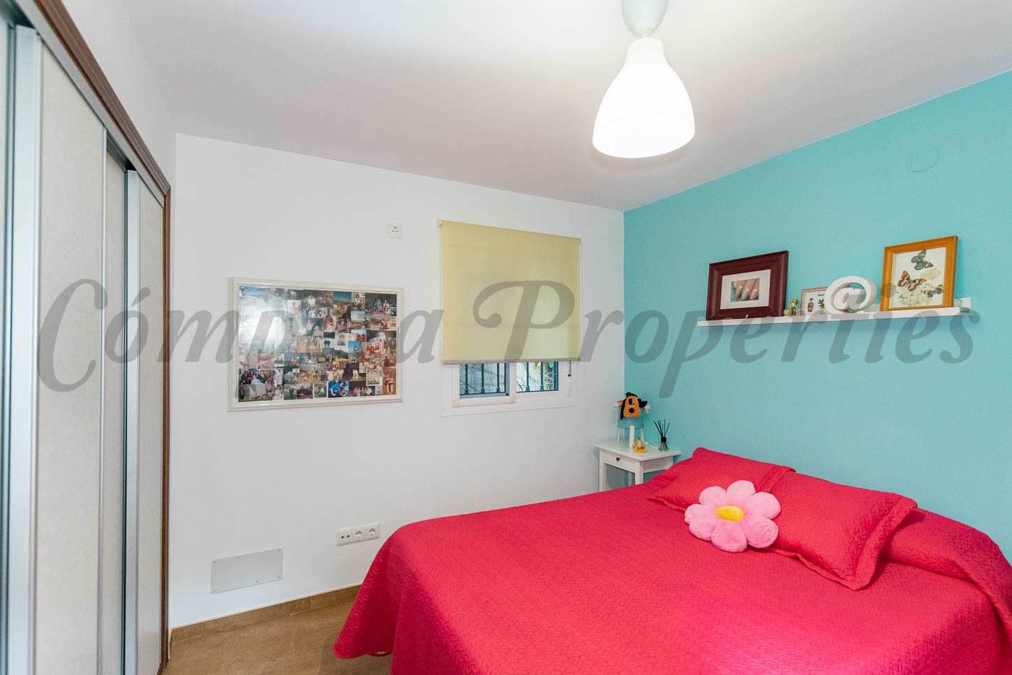 4 soveværelse Villa til salg i Arenas med swimmingpool - € 398.000 (Ref: 9072881)