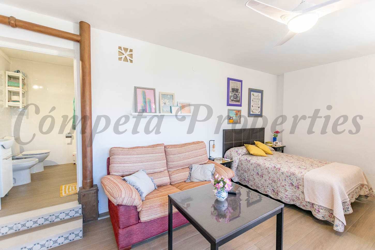 4 soveværelse Villa til salg i Arenas med swimmingpool - € 398.000 (Ref: 9072881)