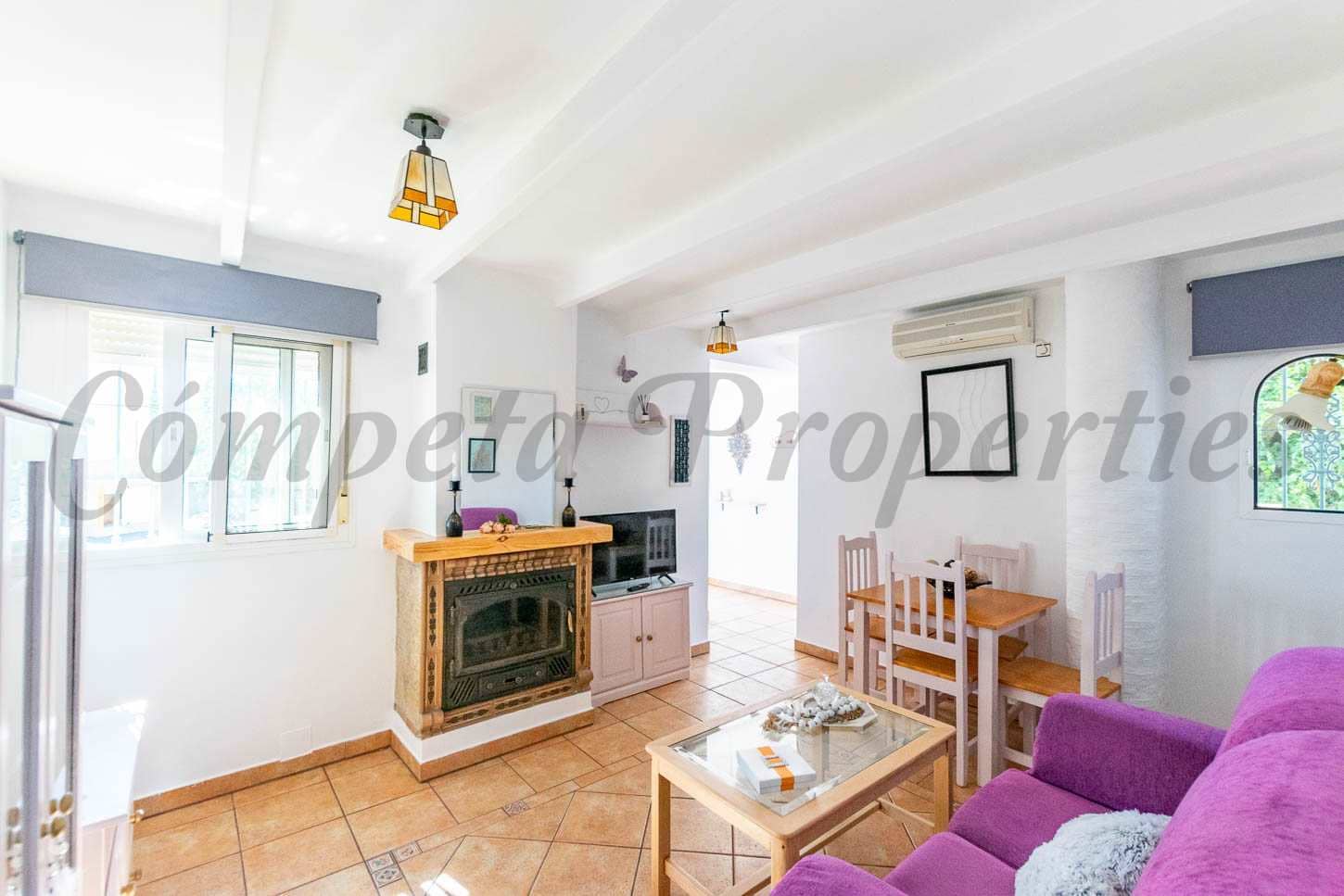 4 soveværelse Villa til salg i Arenas med swimmingpool - € 398.000 (Ref: 9072881)