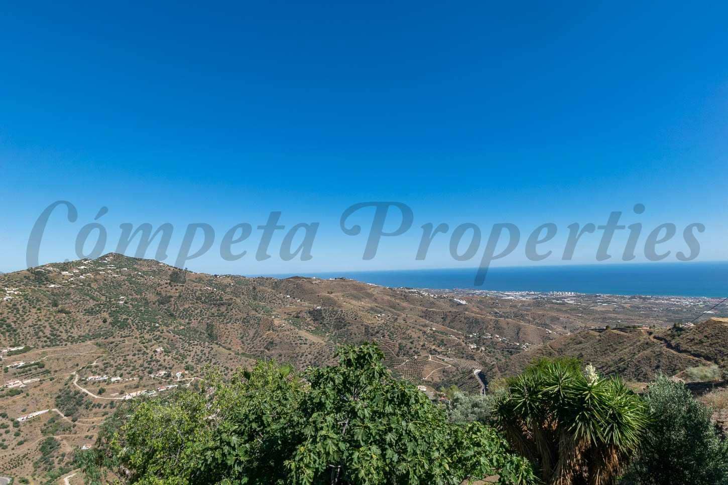 4 soveværelse Villa til salg i Arenas med swimmingpool - € 398.000 (Ref: 9072881)