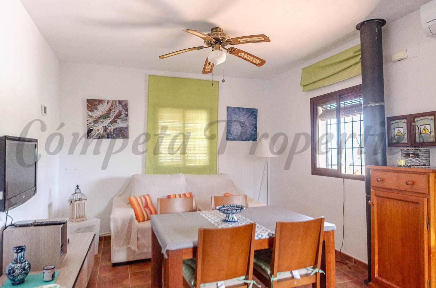 2 makuuhuone Maalaistalo myytävänä paikassa Torrox mukana uima-altaan 
autotalli - 360 000 € (Ref: 9074389)