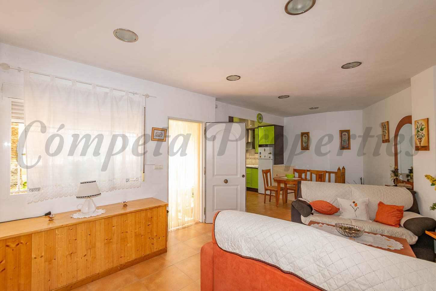 3 slaapkamer Appartement te huur in Torrox-Costa met zwembad - € 700 (Ref: 9086143)