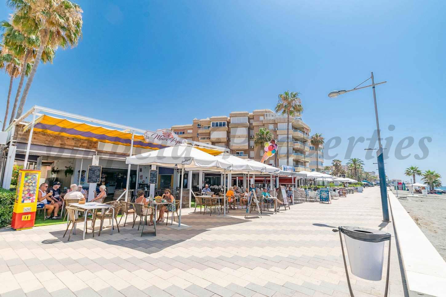 3 slaapkamer Appartement te huur in Torrox-Costa met zwembad - € 700 (Ref: 9086143)