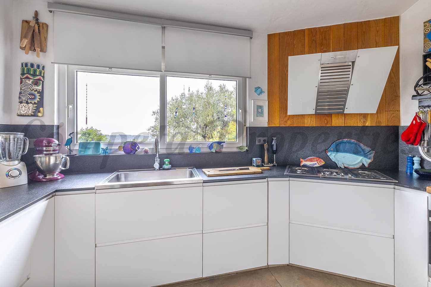 4 Zimmer Villa zu verkaufen in Competa mit Pool - 995.000 € (Ref: 9095565)