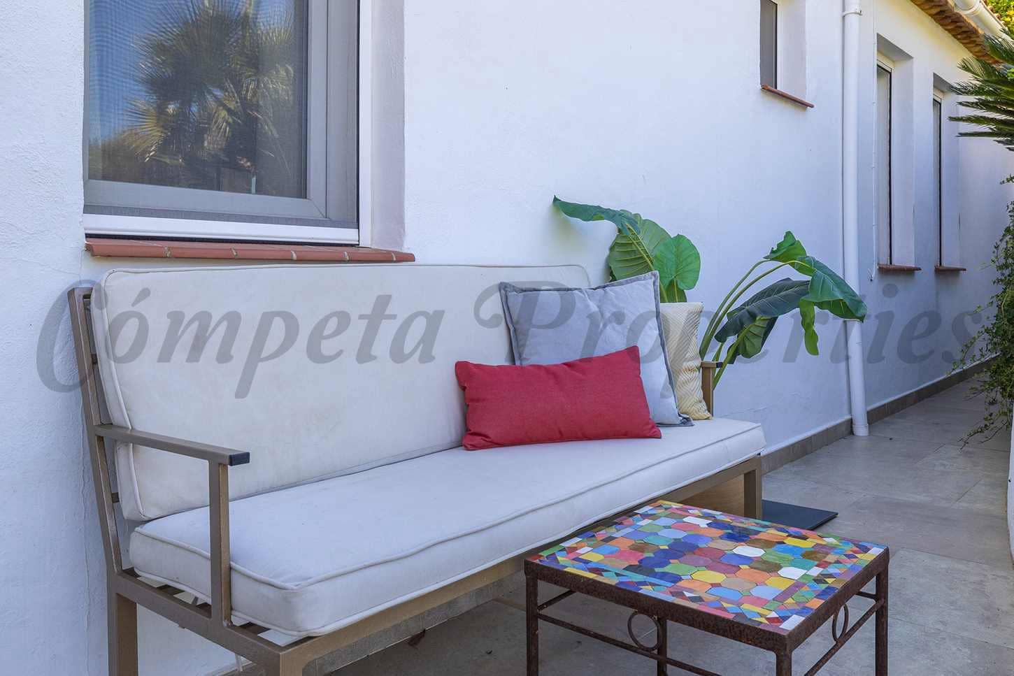 4 Zimmer Villa zu verkaufen in Competa mit Pool - 995.000 € (Ref: 9095565)
