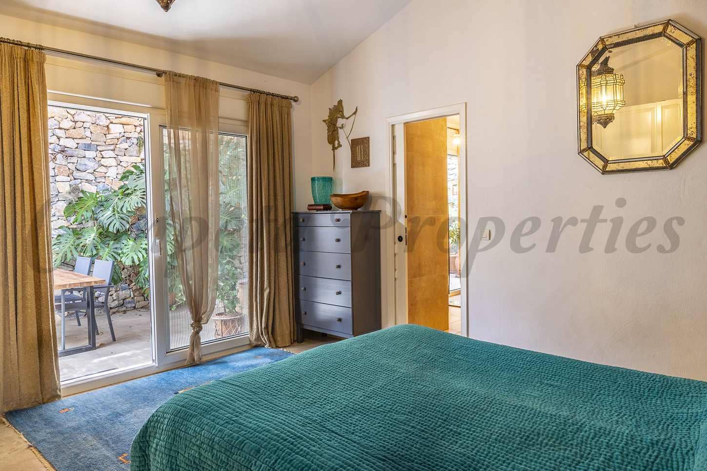 4 Zimmer Villa zu verkaufen in Competa mit Pool - 995.000 € (Ref: 9095565)