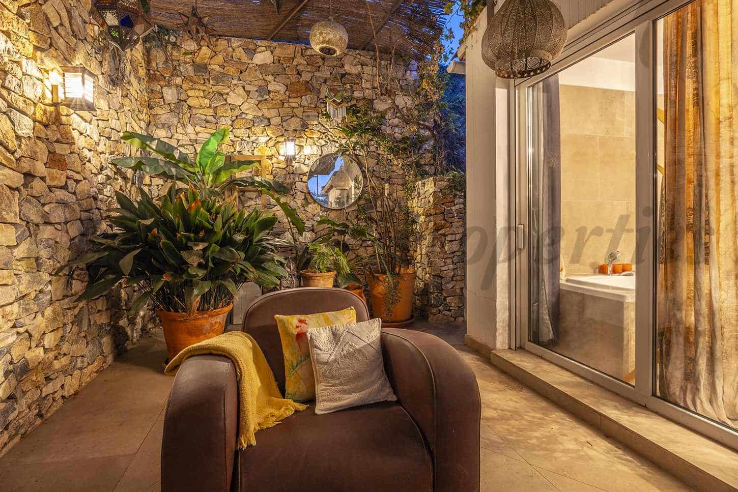 4 Zimmer Villa zu verkaufen in Competa mit Pool - 995.000 € (Ref: 9095565)