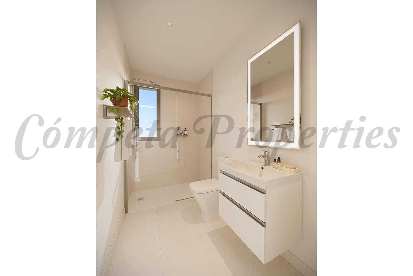 3 soveværelse Byhus til salg i Torrox-Costa med swimmingpool garage - € 388.000 (Ref: 9095716)