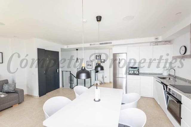 3 soveværelse Villa til salg i Torrox-Costa, Torrox med swimmingpool garage - € 595.000 (Ref: 9103156)