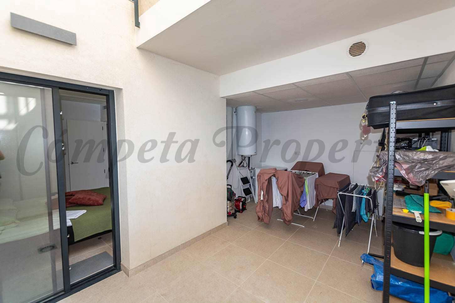 3 soveværelse Villa til salg i Torrox-Costa med swimmingpool garage - € 595.000 (Ref: 9103156)