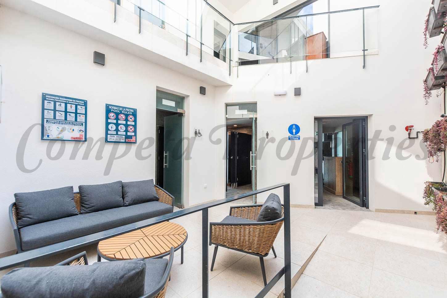 3 soveværelse Villa til salg i Torrox-Costa med swimmingpool garage - € 595.000 (Ref: 9103156)